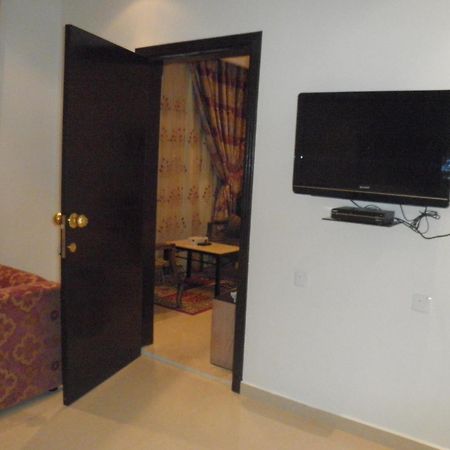 Marina Royal Hotel Suites Kuwait City Exterior foto