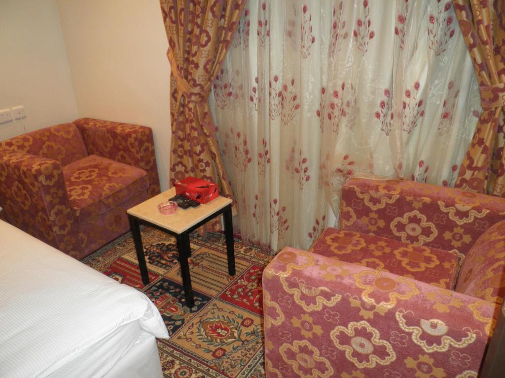 Marina Royal Hotel Suites Kuwait City Habitación foto