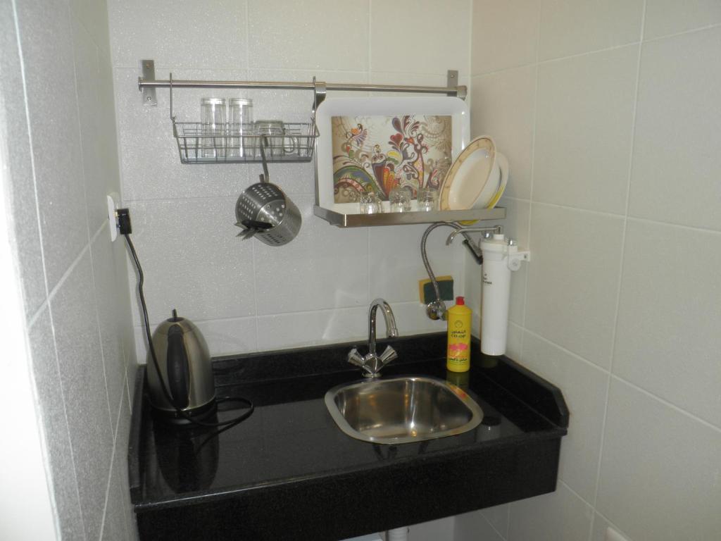 Marina Royal Hotel Suites Kuwait City Habitación foto
